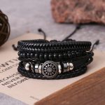 CONJUNTO DE PULSERAS DE CUERO CON DIJE DE SOL CELTA MARRON