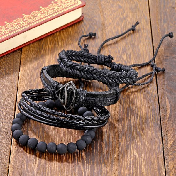 Haz tuya la Pulsera con Dije de Superman y lleva contigo un símbolo de fuerza, valor y determinación todos los días.