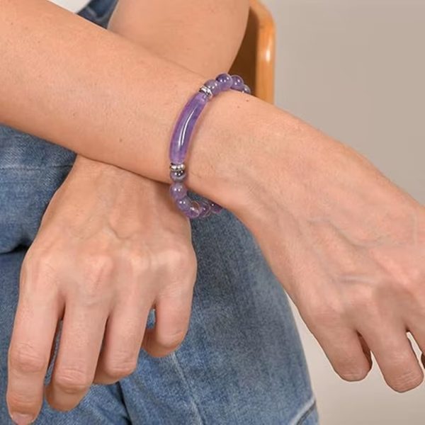 colección de pulseras de piedra natural, diseñadas para combinar elegancia, significado y energía.