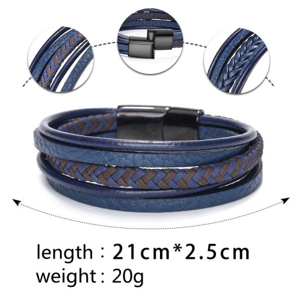 ✔ Diseño multifilas con trenzados únicos: mezcla de texturas que dan un acabado sofisticado y contemporáneo. ✔ Cierre magnético seguro y cómodo: fácil de poner y quitar, sin comprometer la seguridad. ✔ Materiales duraderos: resistentes al uso diario, manteniendo su estilo con el tiempo. ✔ Ligera y cómoda: con un peso perfecto (20 g) para usarla todo el día. ✔ Tamaño ideal: 21 cm de largo x 2.5 cm de ancho, pensado para adaptarse a diferentes estilos y tamaños de muñeca.
