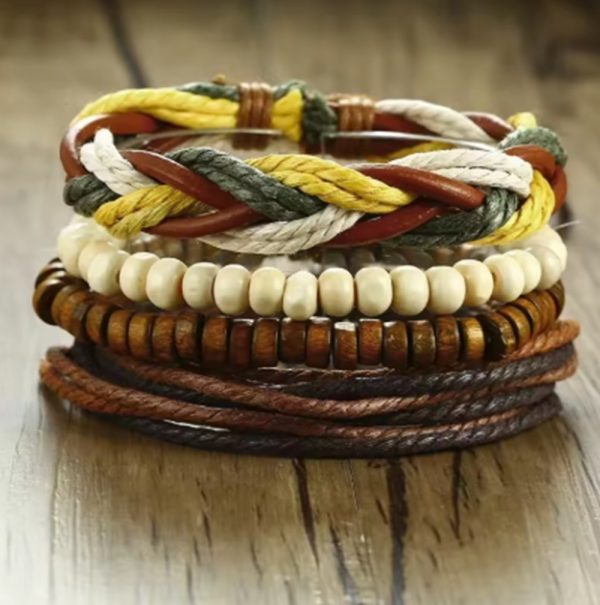 Luce tu estilo único con nuestra Pulsera Artesanal Boho!