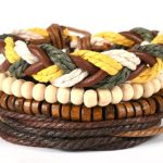 Luce tu estilo único con nuestra Pulsera Artesanal Boho!