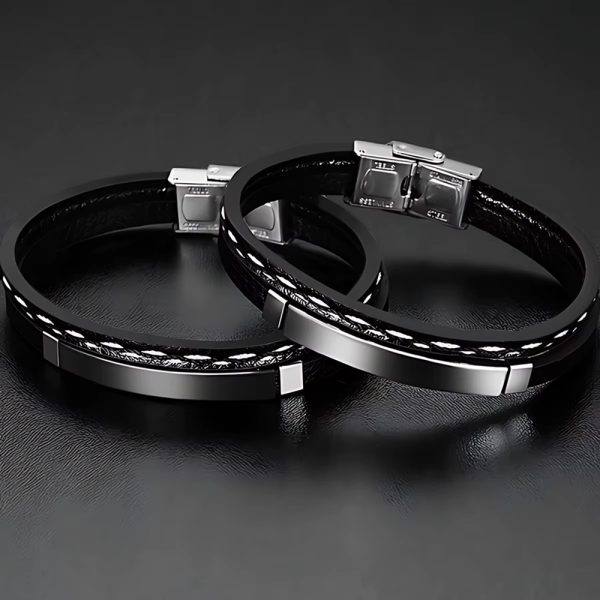 Presentamos nuestra pulsera moderna de cuero con detalles metálicos, disponible en negro clásico y platado elegante — perfecta para quienes buscan un accesorio que combine sofisticación con actitud.