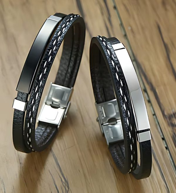 Presentamos nuestra pulsera moderna de cuero con detalles metálicos, disponible en negro clásico y platado elegante — perfecta para quienes buscan un accesorio que combine sofisticación con actitud.