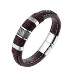 Nuestra pulsera de cuero marrón de 21 cm combina elegancia, masculinidad y carácter en una sola pieza. Diseñada con cuero trenzado premium y acero inoxidable de alta resistencia.