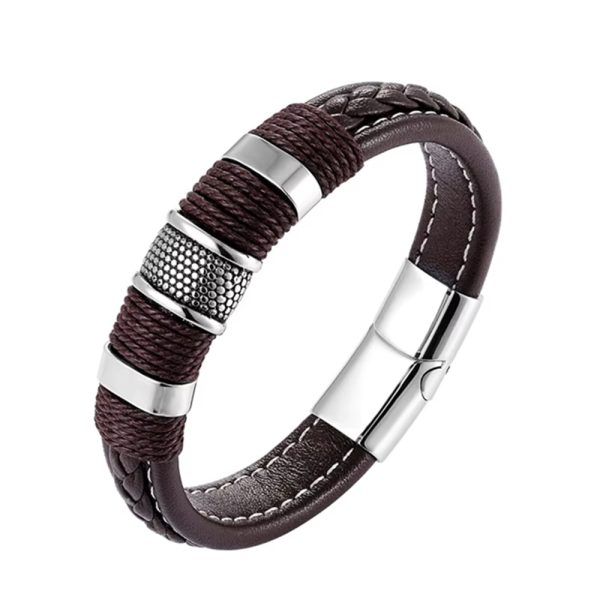 Nuestra pulsera de cuero marrón de 21 cm combina elegancia, masculinidad y carácter en una sola pieza. Diseñada con cuero trenzado premium y acero inoxidable de alta resistencia.