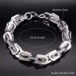 Si buscas un accesorio que transmita fuerza, carácter y elegancia, esta pulsera es para ti. Diseñada para quienes no pasan desapercibidos, esta pieza combina un estilo moderno con acabados de alto nivel que elevan cualquier outfit al siguiente nivel.