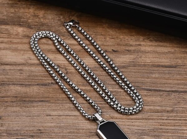 COLLAR DOMINIO BLACK STEEL