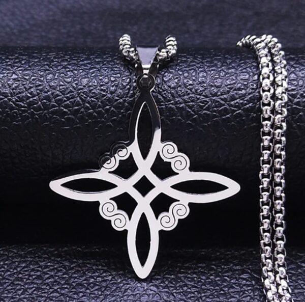🔮 Collar Nudo de Brujas Protector – Poder Místico y Elegancia 🔮 Un amuleto ancestral que combina protección, estilo y misterio.