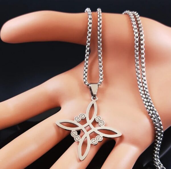 🔮 Collar Nudo de Brujas Protector – Poder Místico y Elegancia 🔮 Un amuleto ancestral que combina protección, estilo y misterio.