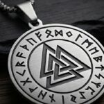COLLAR VALKNUT