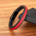 NUEVA PULSERA DE CUERO PREMIUM Eleva tu estilo con esta pulsera de cuero trenzado de alta calidad, diseñada para quienes quieren destacar con un accesorio moderno, elegante y lleno de personalidad