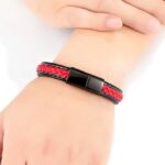 NUEVA PULSERA DE CUERO PREMIUM Eleva tu estilo con esta pulsera de cuero trenzado de alta calidad, diseñada para quienes quieren destacar con un accesorio moderno, elegante y lleno de personalidad