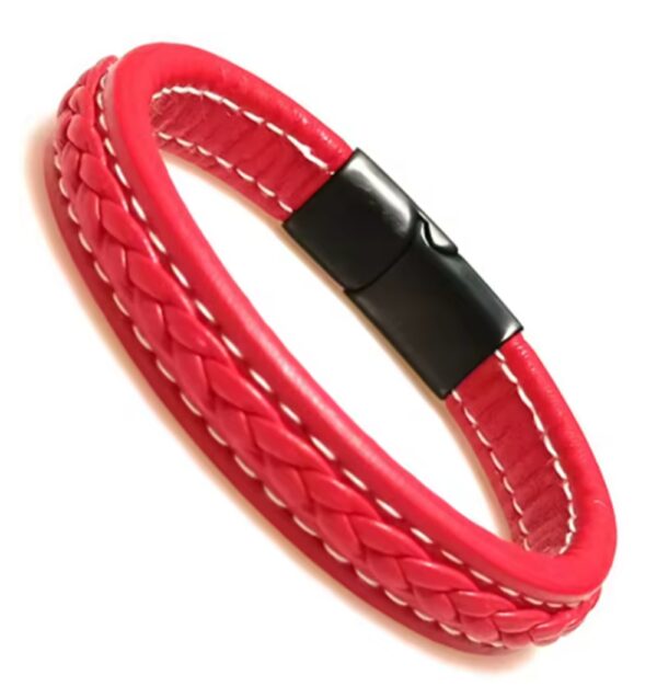 NUEVA PULSERA DE CUERO PREMIUM Eleva tu estilo con esta pulsera de cuero trenzado de alta calidad, diseñada para quienes quieren destacar con un accesorio moderno, elegante y lleno de personalidad