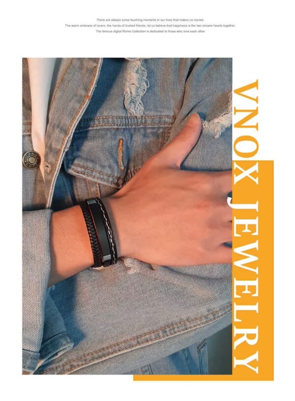 La Pulsera “Black Fusion Supreme” es la combinación perfecta entre elegancia, fuerza y modernidad. Diseñada para hombres que cuidan cada detalle, esta pieza fusiona múltiples texturas en un solo accesorio: cuero trenzado, acabado liso y detalles metálicos que crean un look sofisticado y dominante.
