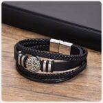 En la antigua tradición nórdica, el Vegvisir no era un simple adorno; era una brújula rúnica sagrada. Se decía que quien portara este símbolo jamás perdería su rumbo, ni en la peor de las tormentas, ni en los terrenos más desconocidos.