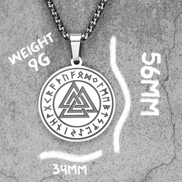 No es solo un accesorio… es un símbolo de fuerza, destino y valentía. Este collar con el poderoso Valknut representa la conexión entre la vida, la muerte y el espíritu guerrero.
