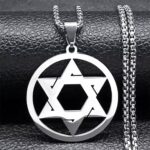 Collar de acero inoxidable con escudo de estrella de David para hombres y mujeres, collar con colgante de hexagrama de Color plateado,