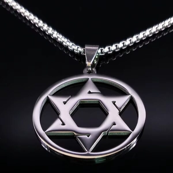 Collar de acero inoxidable con escudo de estrella de David para hombres y mujeres, collar con colgante de hexagrama de Color plateado,