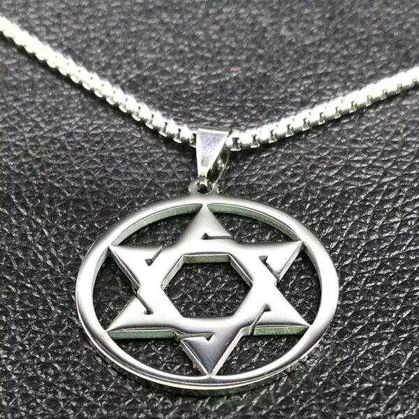 Collar de acero inoxidable con escudo de estrella de David para hombres y mujeres, collar con colgante de hexagrama de Color plateado,