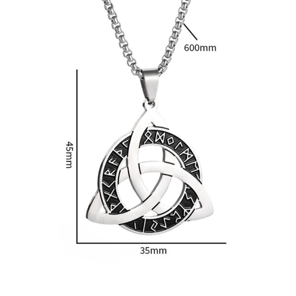 collar con diseño de nudo celta (Triqueta) y grabados rúnicos es perfecto para quienes quieren proyectar seguridad, identidad y un estilo único