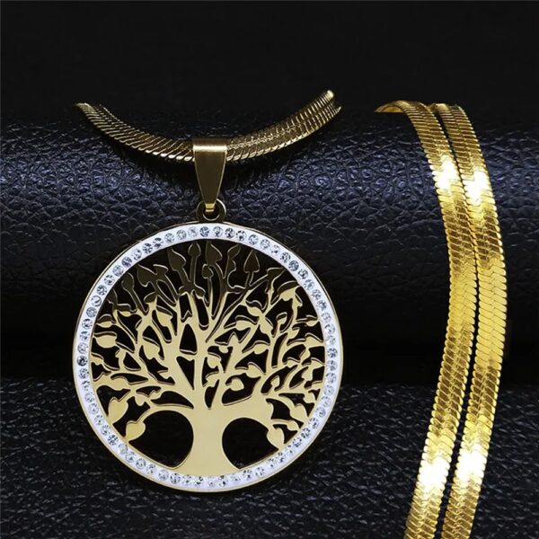 Este impresionante collar con diseño de Árbol de la Vida es mucho más que una joya… es un símbolo de crecimiento, conexión y energía positiva