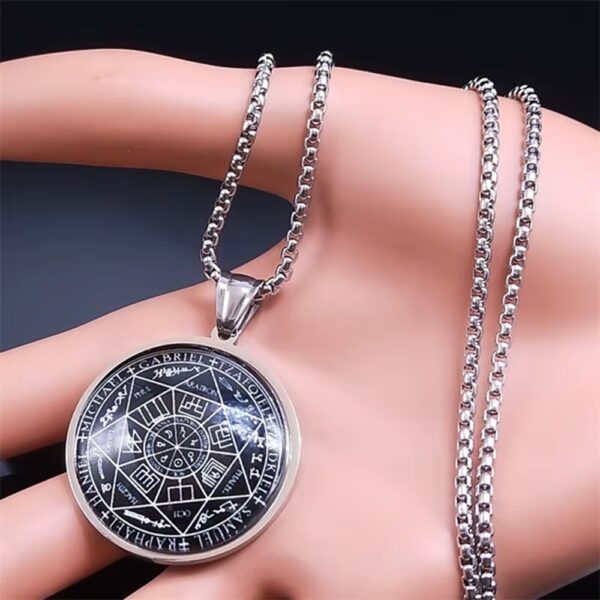 Sello de los 7 Arcángeles: El máximo amuleto de equilibrio. Contiene los siete sigilos celestiales para atraer protección, salud y sabiduría desde todas las direcciones del universo.