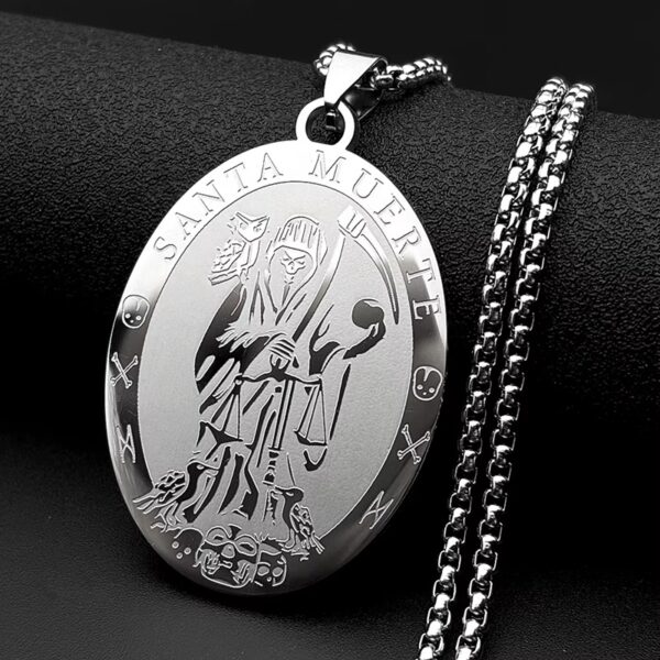 Collar Santa Muerte: Guardiana del Destino