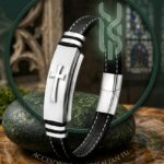 Pulsera Totem Crux, el Escudo Inquebrantable de Acero y Devoción que Define tu Autenticidad.