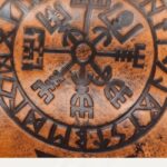 BRAZALETE VALQUIRIA DE HIERRO SELLO DEL VALHALLA