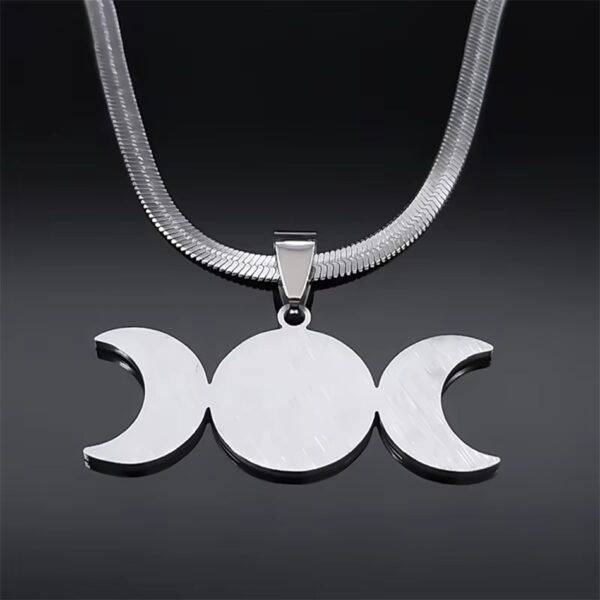 COLLAR SELLO DE LAS TRES LUNASDESCRIPCION