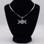 COLLAR SELLO DE LAS TRES LUNASDESCRIPCION