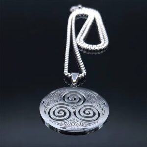 COLLAR TRISKELION EL VÓRTICE DE ODÍN14 COLLAR TRISKELION EL VÓRTICE DE ODÍN
